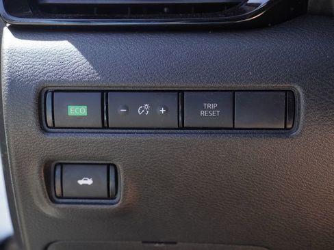 Used 2021 Nissan Sentra SV w/ Trunk Package FWD image 10