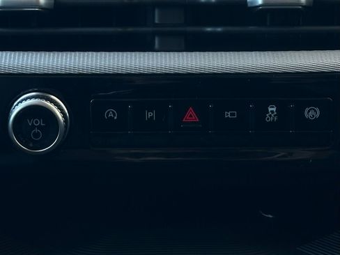 New 2026 Ford Explorer Active w/ Active Comfort Package image 38