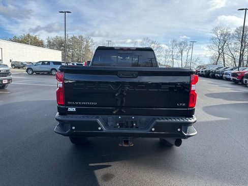 Used 2020 Chevrolet Silverado 2500 LTZ w/ LTZ Premium Package image 4