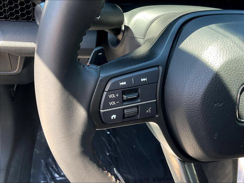 Used 2025 Honda CR-V Sport-L image 13