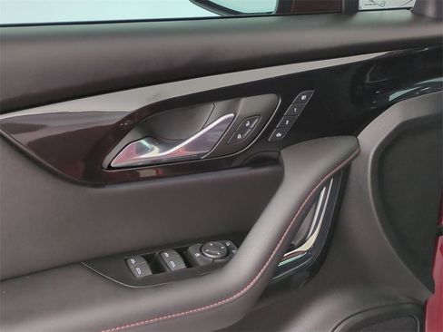 Used 2023 Chevrolet Blazer RS w/ Driver Confidence II Package image 29
