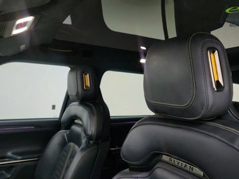 Used 2024 Rivian R1S Adventure AWD/4WD image 53