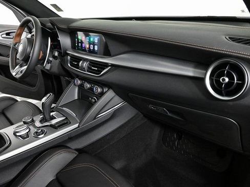 New 2025 Alfa Romeo Stelvio Sprint image 24