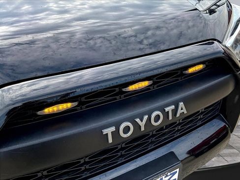 Used 2019 Toyota 4Runner TRD Off-Road Premium AWD/4WD image 34
