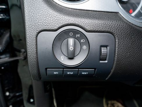 Used 2011 Ford Mustang Shelby GT500 w/ SVT Performance Pkg image 26