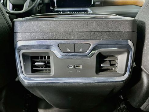 Used 2025 GMC Sierra 2500 Denali w/ Denali Reserve Package AWD/4WD image 34