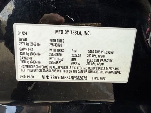 Used 2024 Tesla Model Y Long Range image 16