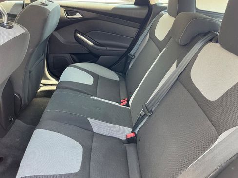 Used 2012 Ford Focus SE FWD image 13