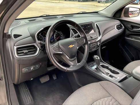 Used 2021 Chevrolet Equinox LT image 17