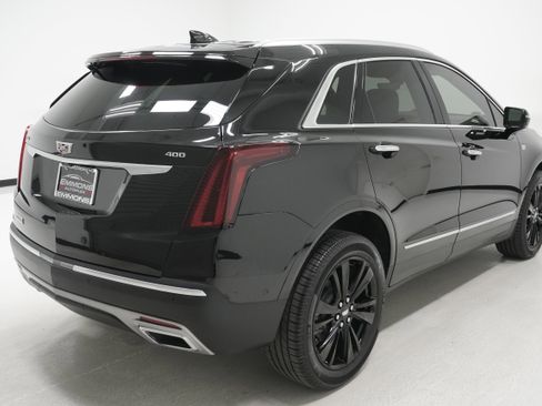 Used 2022 Cadillac XT5 Premium Luxury w/ Technology Package image 4