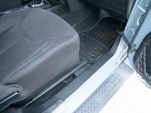 Used 2014 Jeep Wrangler Sport image 30