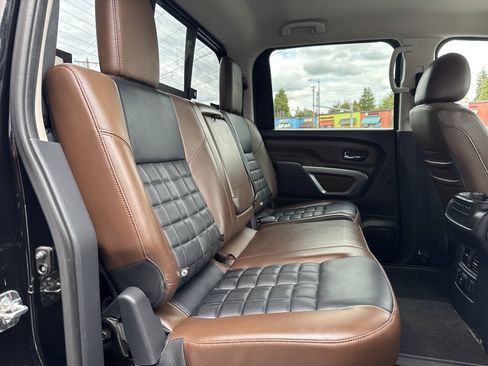Used 2018 Nissan Titan Platinum Reserve w/ Platinum Utility Package AWD/4WD image 20