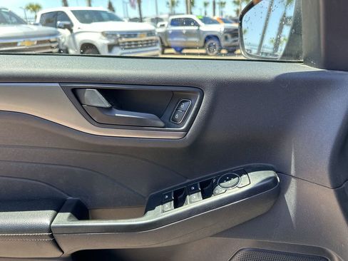 Used 2024 Ford Escape Active image 29