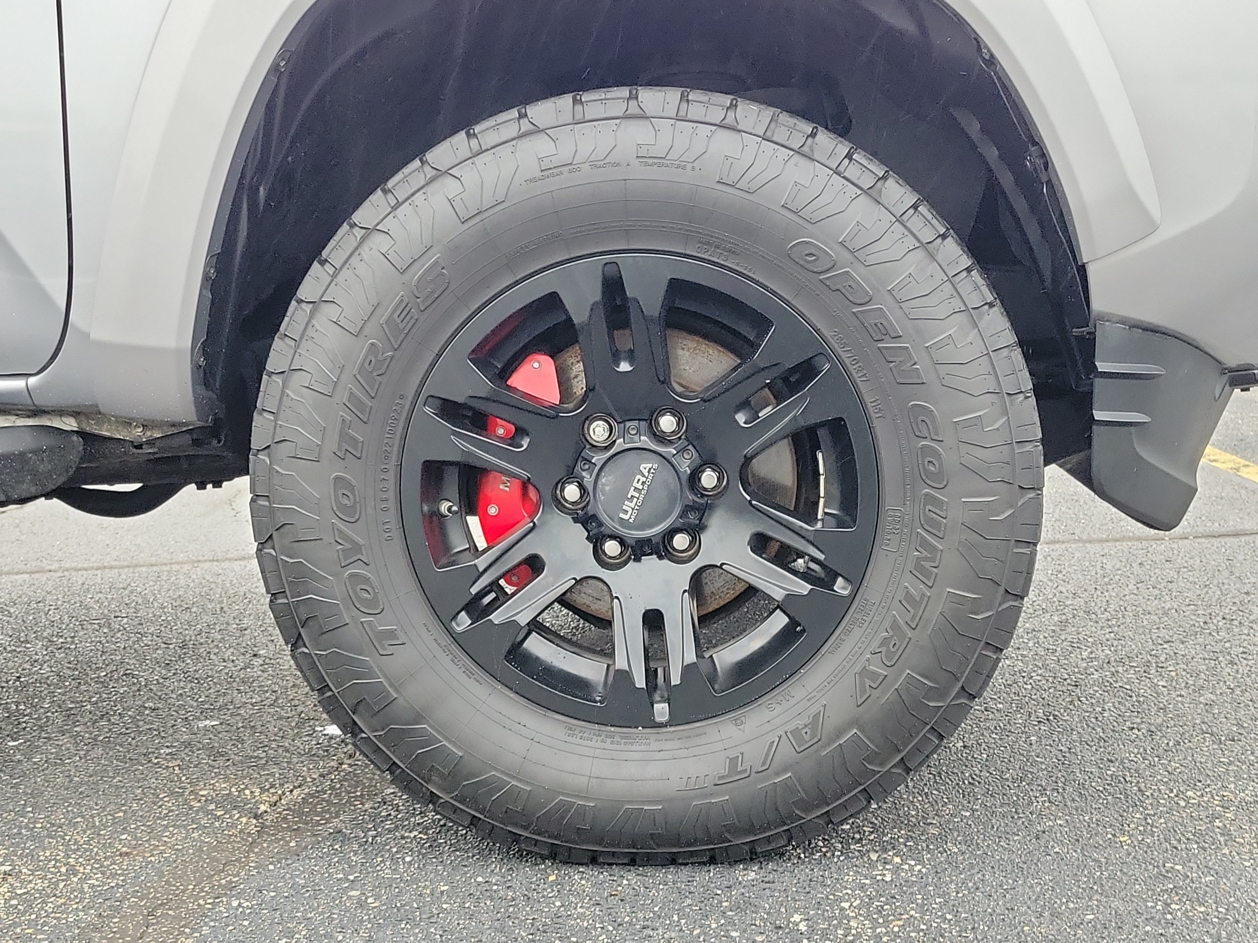 Used 2020 Toyota Tacoma TRD Sport RWD image 5