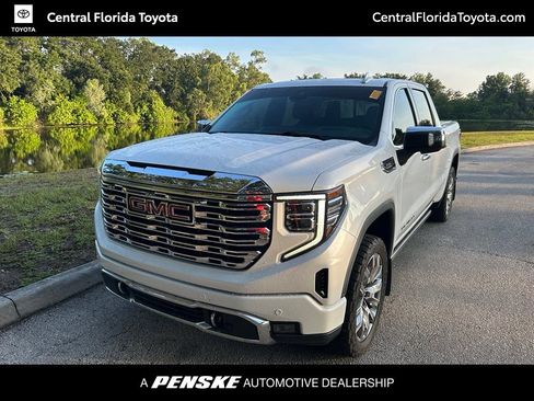 Used 2023 GMC Sierra 1500 Denali w/ Denali Reserve Package AWD/4WD image 1