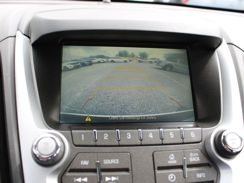 Used 2017 Chevrolet Equinox LS FWD image 22