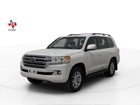 Used 2018 Toyota Land Cruiser AWD/4WD image 5