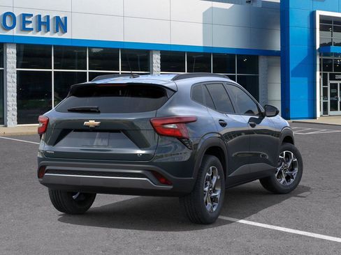 New 2026 Chevrolet Trax LT w/ Driver Confidence Package FWD image 4