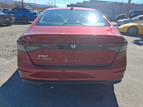 Used 2023 Honda Accord EX image 5