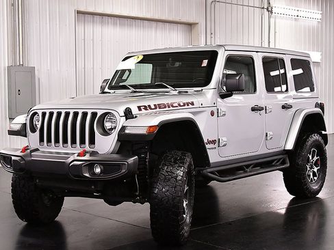 Used 2022 Jeep Wrangler Unlimited Rubicon w/ Cold Weather Group image 3