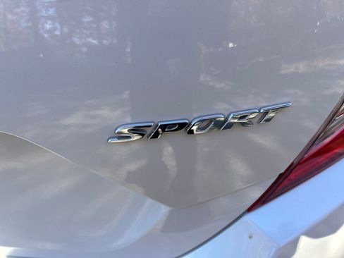 Used 2020 Honda Civic Sport image 9