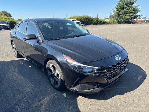 Used 2023 Hyundai Elantra Limited FWD image 7