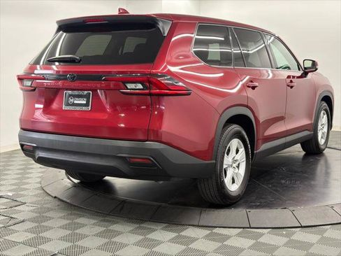 Certified 2025 Toyota Grand Highlander FWD image 10