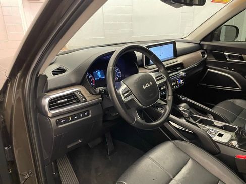 Used 2022 Kia Telluride EX w/ EX Premium Package AWD/4WD image 20