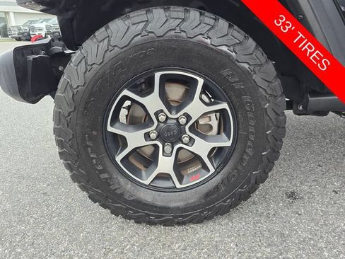 Used 2022 Jeep Wrangler Unlimited Rubicon AWD/4WD image 26