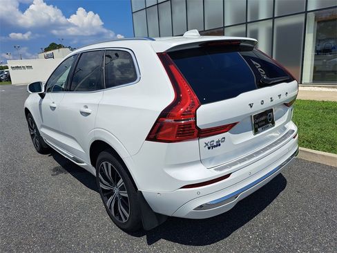 Used 2022 Volvo XC60 B6 Inscription w/ Advanced Package image 7