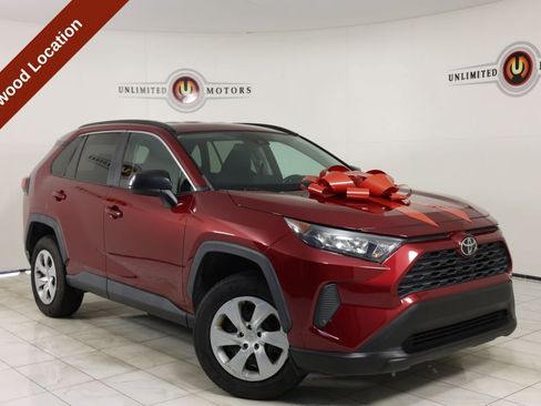 Used 2021 Toyota RAV4 LE FWD image 1