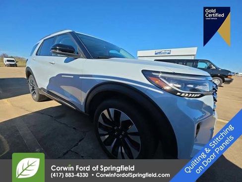 Used 2025 Ford Explorer Platinum w/ LUX Leather Package image 6