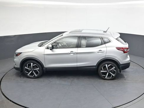 Used 2022 Nissan Rogue Sport SL w/ Premium Package FWD image 26