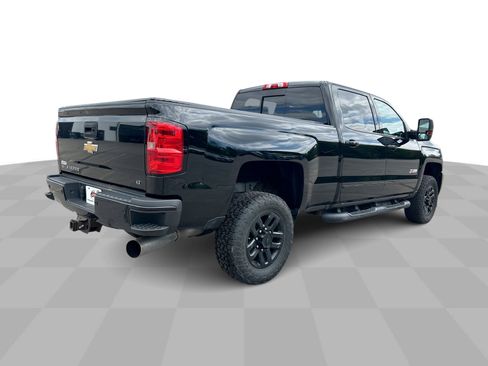 Used 2019 Chevrolet Silverado 2500 LTZ w/ Duramax Plus Package AWD/4WD image 9