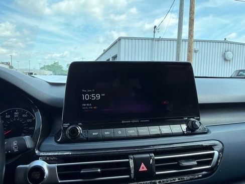 Certified 2023 Kia Seltos S w/ Navigation Package AWD/4WD image 13