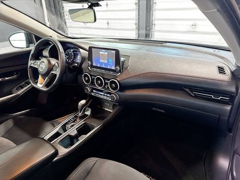 Certified 2022 Nissan Sentra SR w/ Midnight Edition image 23