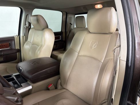 Used 2011 RAM 1500 Laramie AWD/4WD image 12