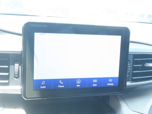 Certified 2023 Ford Explorer XLT w/ Equipment Group 202A RWD image 25