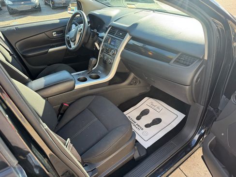 Used 2013 Ford Edge SE image 12