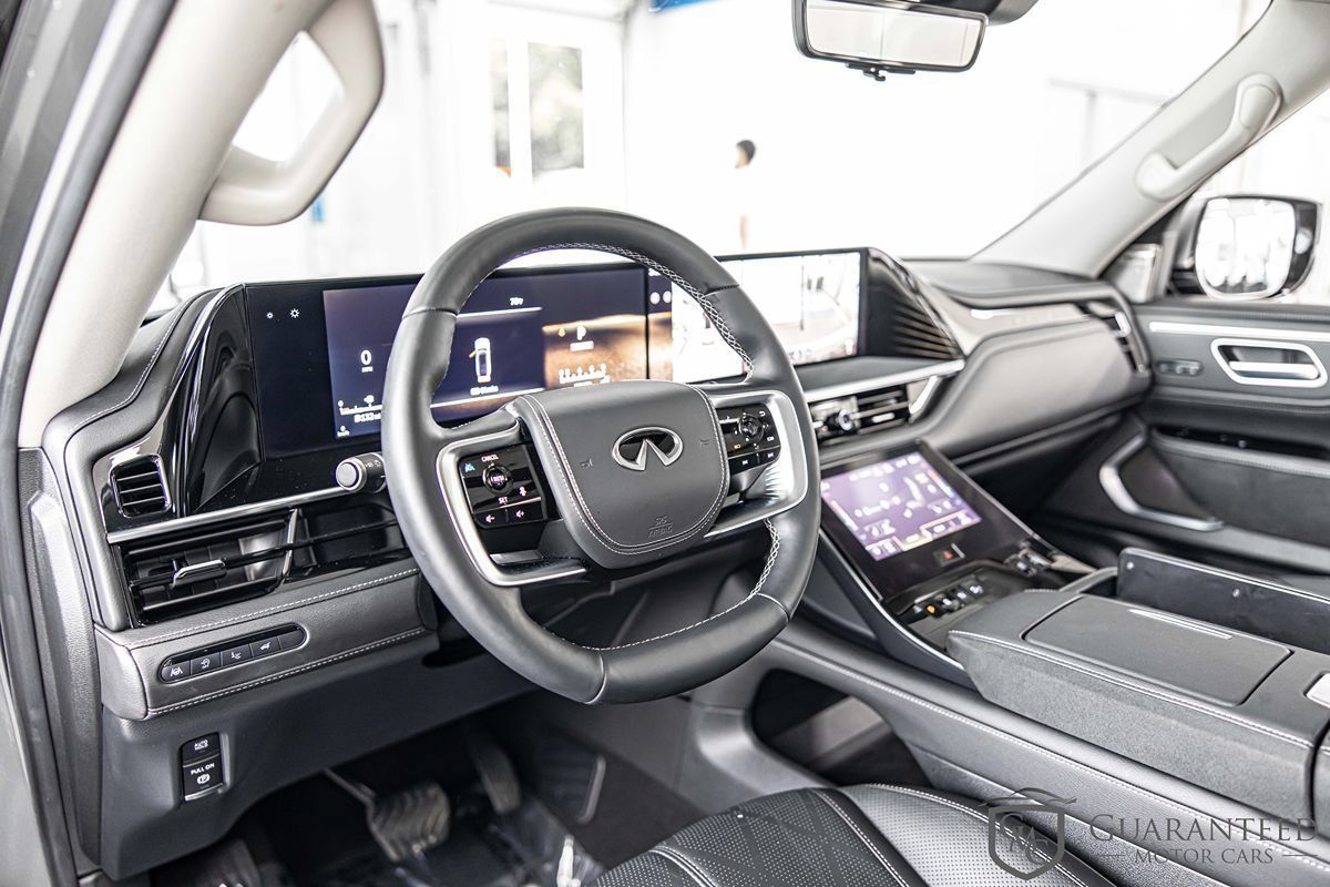 Used 2025 INFINITI QX80 Sensory AWD/4WD image 21