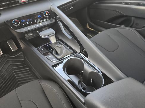 New 2026 Hyundai Elantra SEL Sport Premium image 16