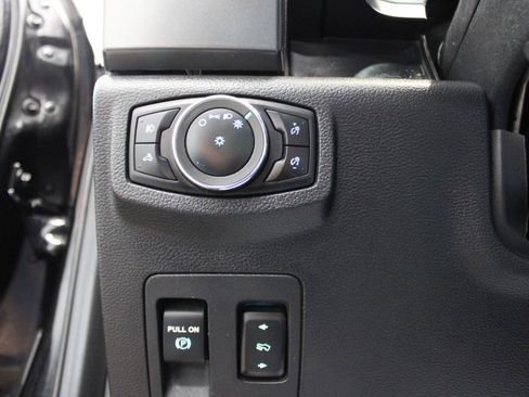 Used 2020 Ford F150 XLT w/ Equipment Group 302A Luxury AWD/4WD image 22