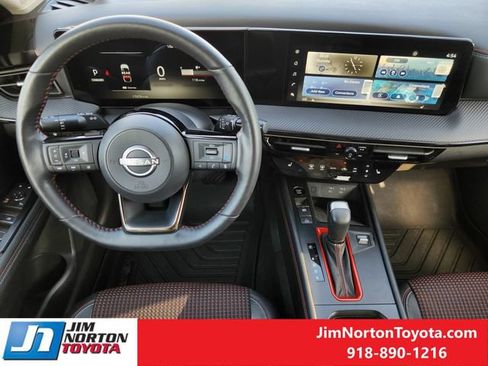 Used 2025 Nissan Kicks SR w/ SR Premium Package AWD/4WD image 28