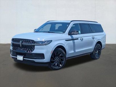 Used 2026 Lincoln Navigator L Reserve w/ Jet Appearance Package