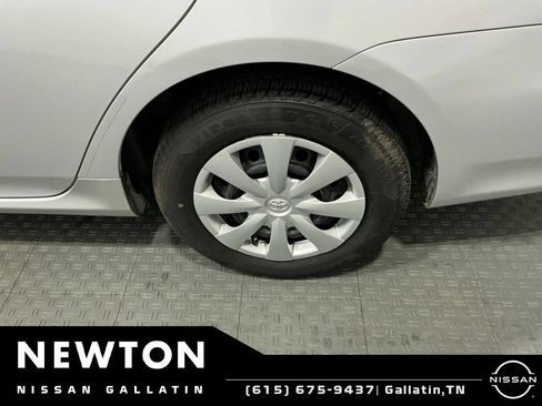 Used 2013 Toyota Corolla L FWD image 14