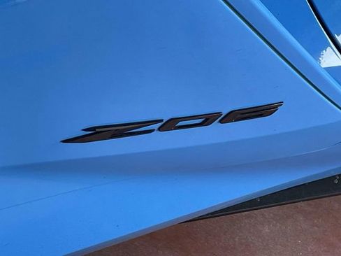 Used 2023 Chevrolet Corvette Z06 w/ Stealth Interior Trim Package RWD image 9