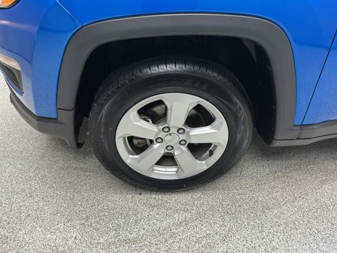 Used 2018 Jeep Compass Latitude w/ Popular Equipment Group AWD/4WD image 7