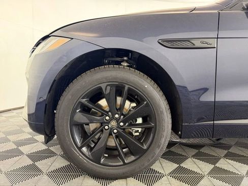 Used 2025 Jaguar F-PACE R-Dynamic S image 10
