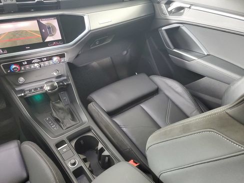 Used 2020 Audi Q3 2.0T Prestige w/ Prestige Package AWD/4WD image 17