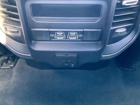 Used 2024 RAM 1500 Laramie image 29